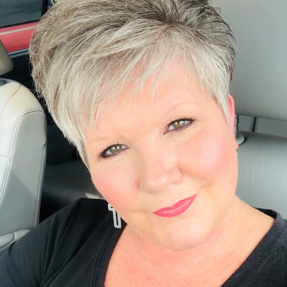 Meet your Posher, Robbin - Picture 1 of 1